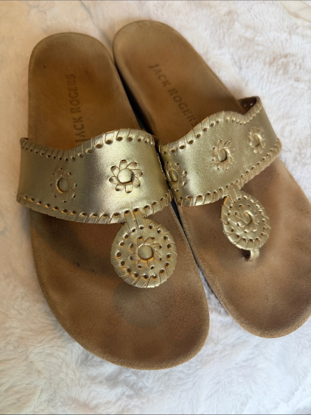 Jack Rogers Atwood comfort Metallic Gold Leather Circle-Logo Thong Sandals